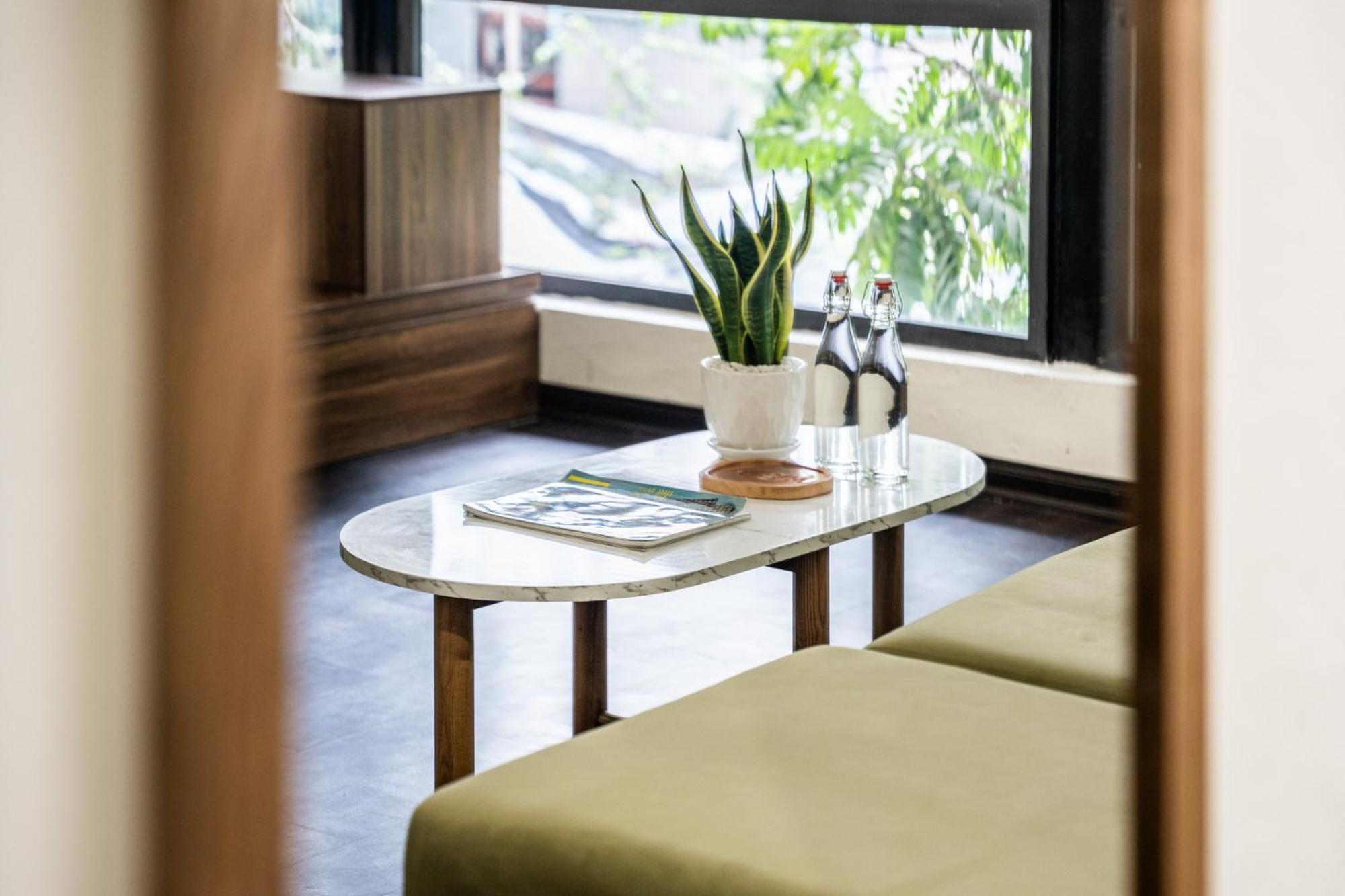 Căn hộ Crown Royal For Big Group-100m2 Rooftop Pool-city Centre *