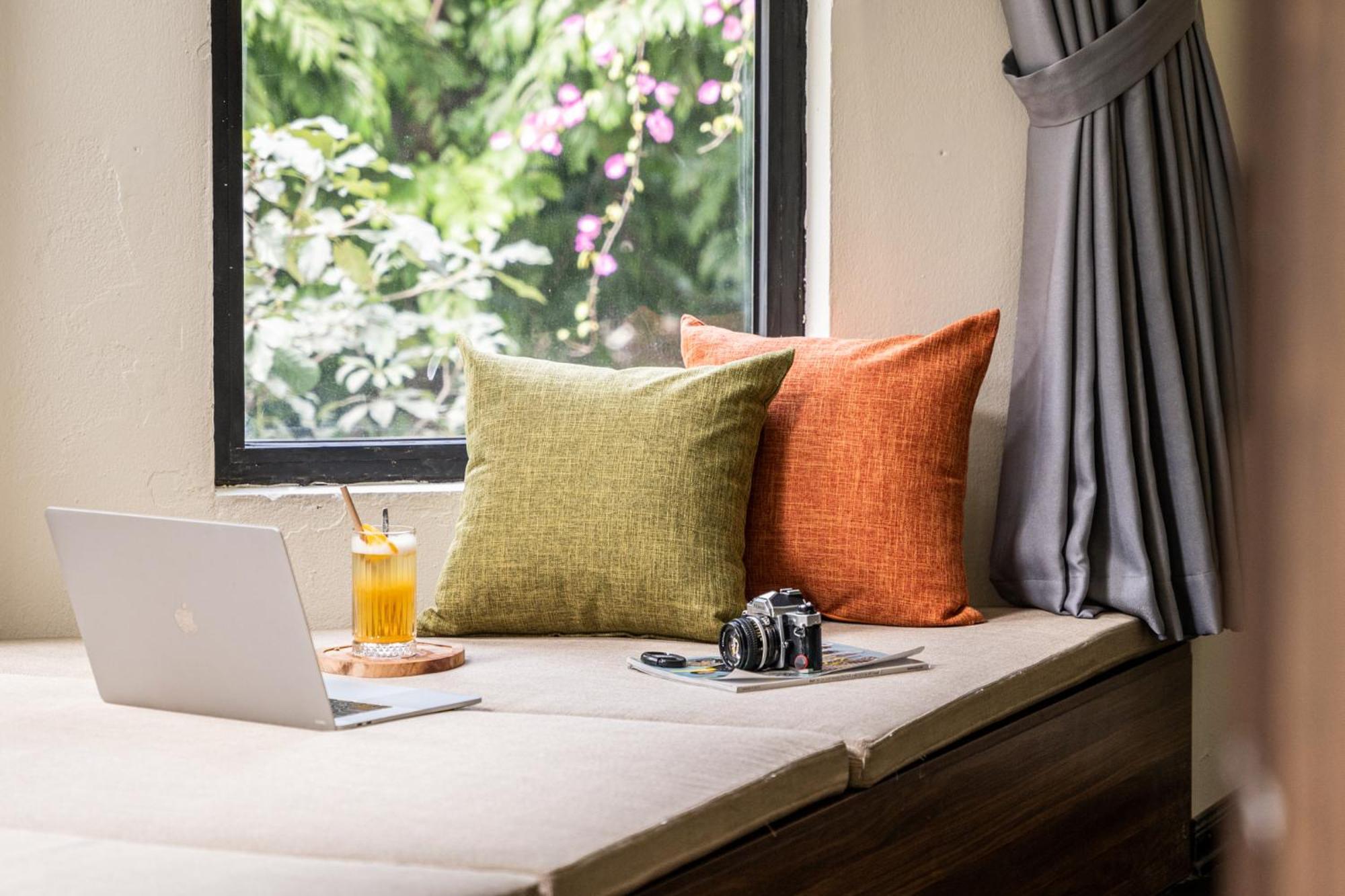 Căn hộ Crown Royal For Big Group-100m2 Rooftop Pool-city Centre Hà Nội