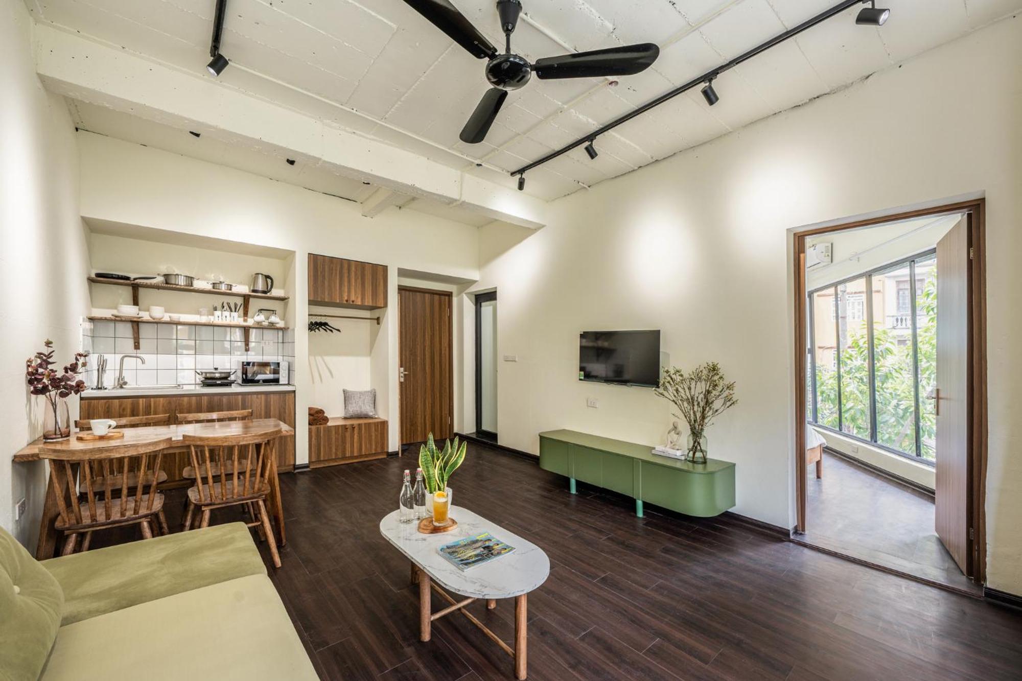 Crown Royal For Big Group-100m2 Rooftop Pool-city Centre Hà Nội
